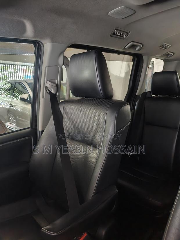 Toyota Esquire 2015