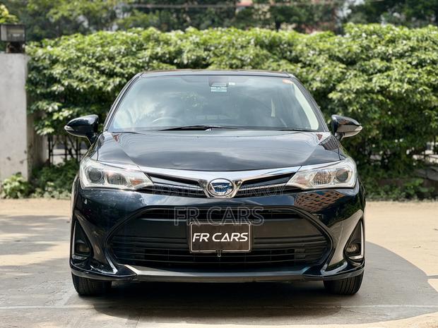 Toyota Axio 1.5 Hybrid 2WD 2017 Black