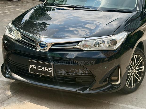Toyota Axio 1.5 Hybrid 2WD 2017 Black