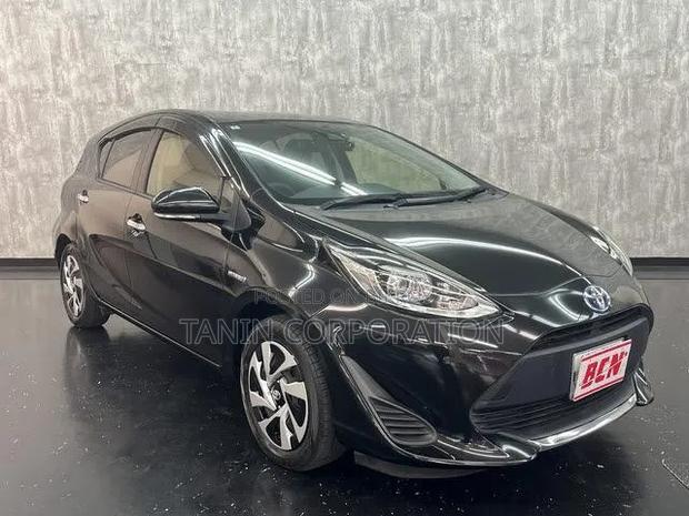 Toyota Aqua 2021 Black