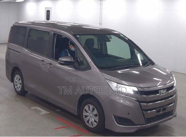 Toyota Noah 2.0 FWD (7 Seater) 2021 Brown