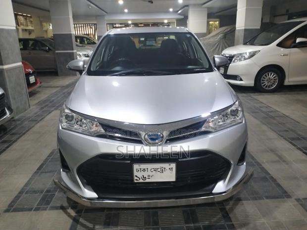 Toyota Axio 2018 Silver