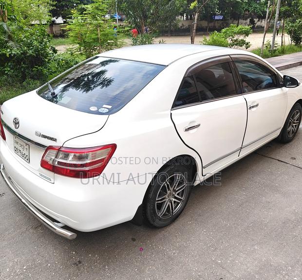 Toyota Premio 2008 White