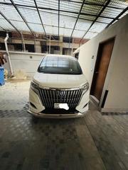 Toyota Esquire 2017 Pearl for sale