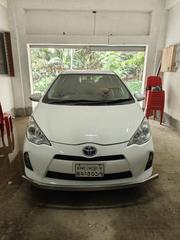 Toyota Aqua 2013 Pearl for sale