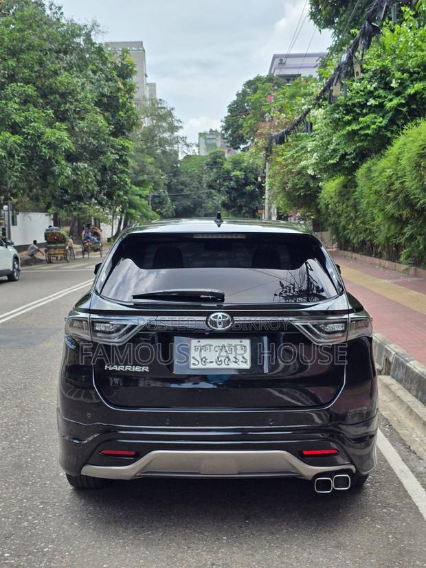 Toyota Harrier 2.0 4WD 2014 Black