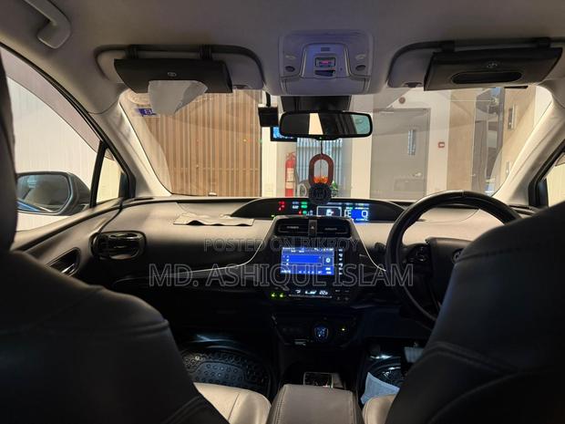 Toyota Prius 2019 Blue