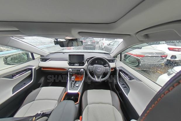 Toyota RAV4 Hybrid 2022