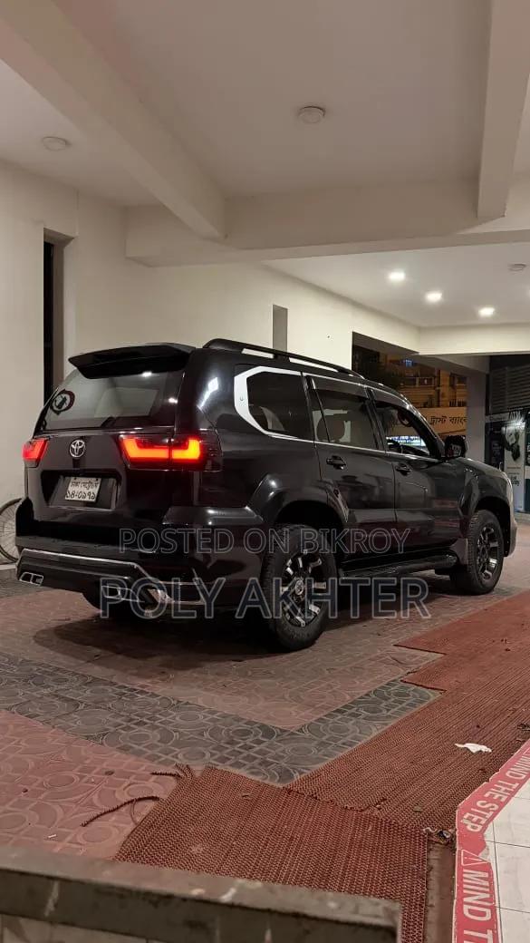 Toyota Land Cruiser Prado 2013 Black