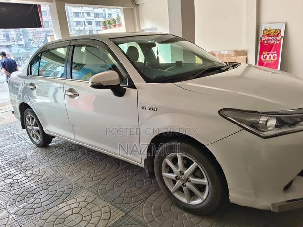 Toyota Axio 2016 White