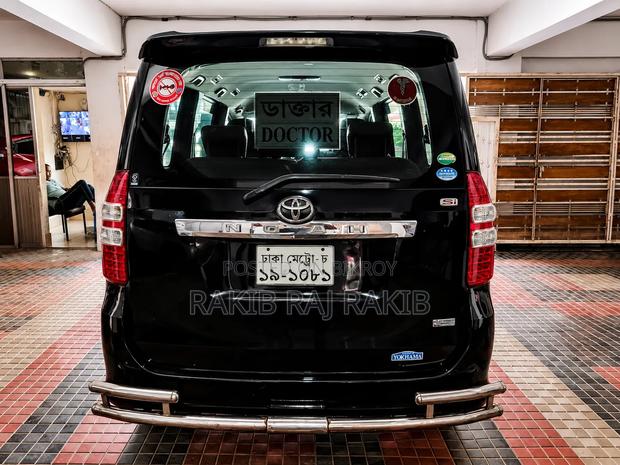 Toyota Noah 2012 Maroon