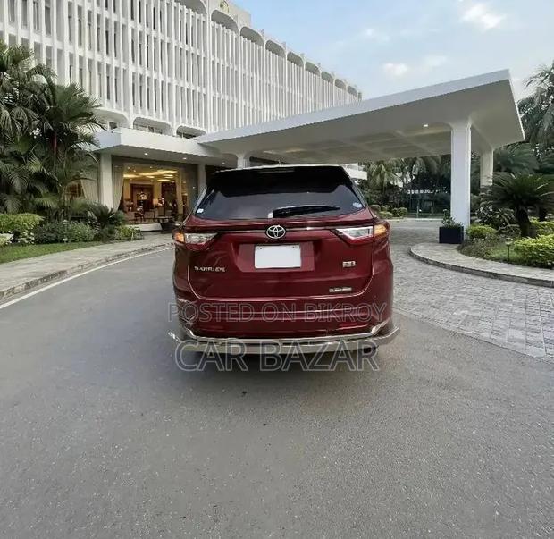 Toyota Harrier 2019 Red