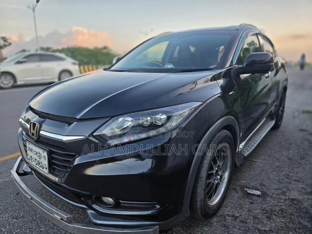 Honda Vezel 1.5 2WD 2014 Black