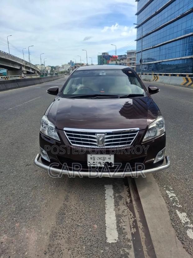 Toyota Premio 2015 Maroon