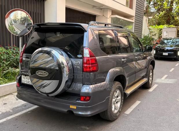 Toyota Land Cruiser Prado 2003 Gray
