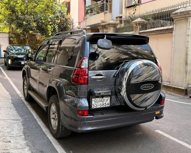 Toyota Land Cruiser Prado 2003 Gray