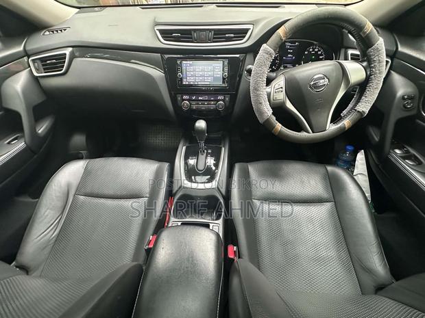 Nissan X-Trail 2.0 Hybrid FWD 2016 Pearl