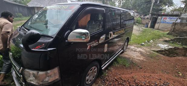 Toyota Noah 2006 Black