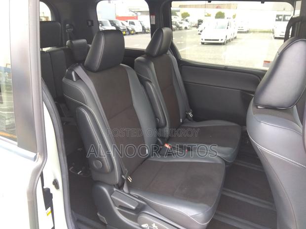 Toyota Noah 2021 Pearl