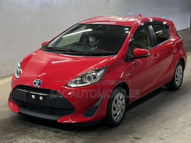 Toyota Aqua 2019 Red