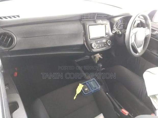 Toyota Axio 2022 Silver