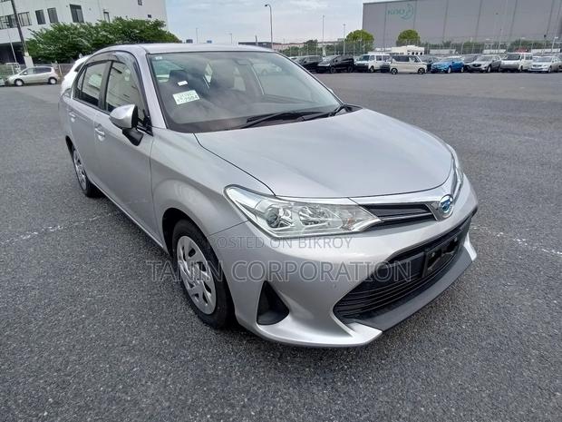 Toyota Axio 2022 Silver
