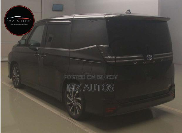 Toyota Voxy S-Z 2WD 7-Seater 2022 Black