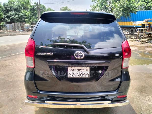 Toyota Avanza 2012 Black