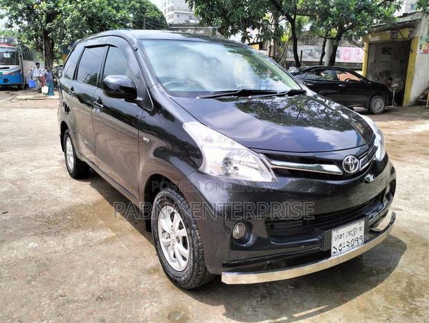 Toyota Avanza 2012 Black