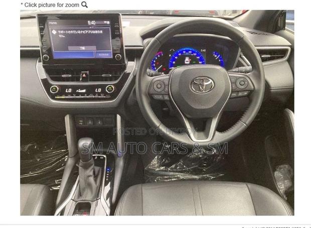 Toyota Corolla Cross 1.8 Hybrid FWD 2022 Black