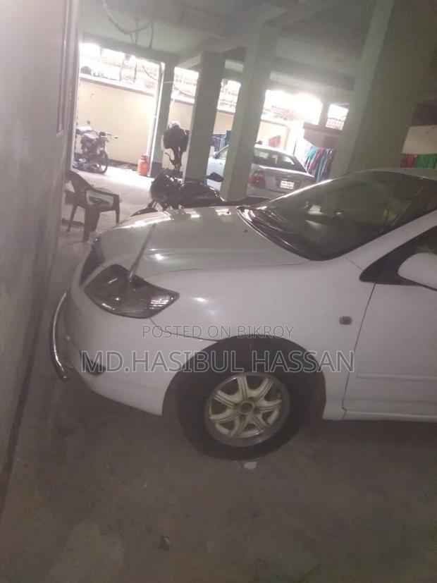 Toyota Corolla 2004 White