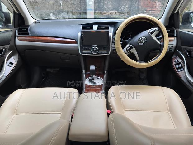 Toyota Premio 2013 Pearl
