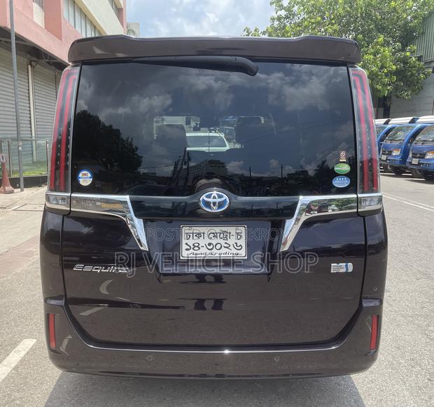 Toyota Esquire 1.8 FWD Hybrid (7 seater) 2020 Purple