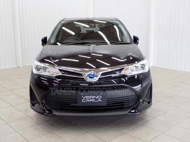 Toyota Corolla Fielder 2021 Black
