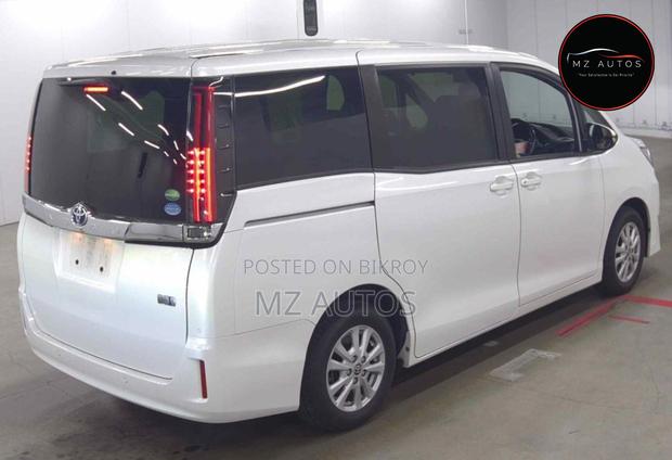 Toyota Noah 1.8 FWD Hybrid (7 Seater) 2021 Pearl