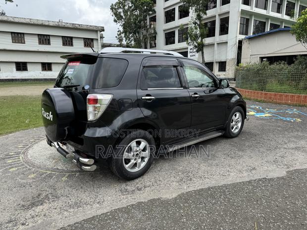 Toyota Rush 1.5 AWD 2011 Black