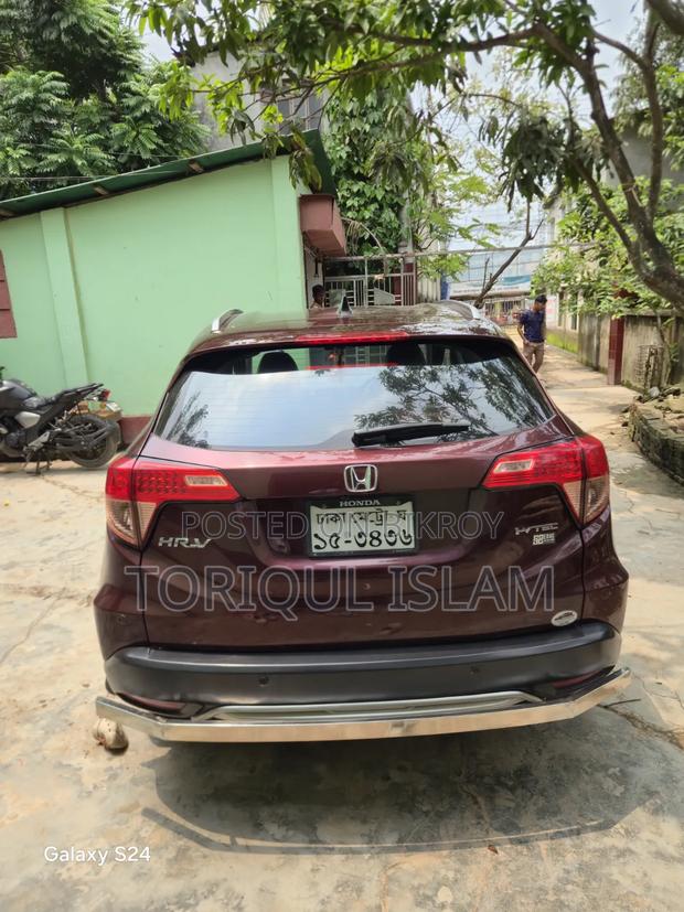 Honda HR-V 4dr SUV (1.5L 4cyl CVT) 2016 Maroon