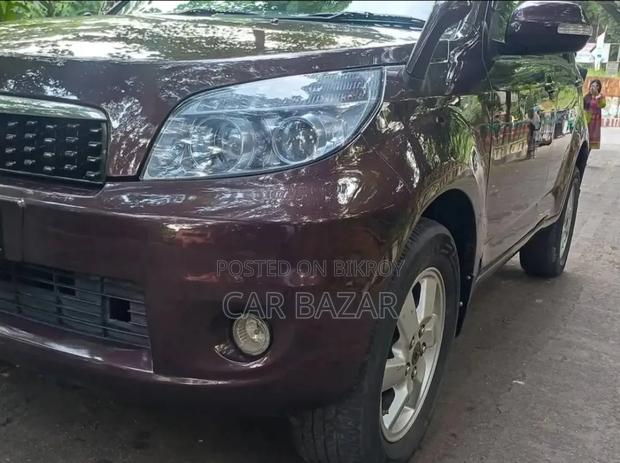 Toyota Rush 1.5 RWD 2011 Maroon