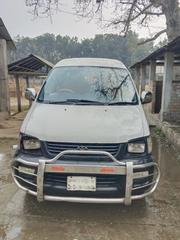 Toyota Noah 2004 White for sale