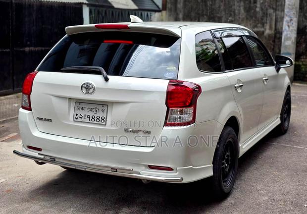 Toyota Corolla Fielder 2013 Pearl