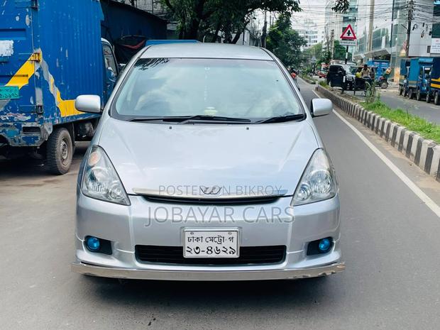New Toyota Wish 2004 Silver