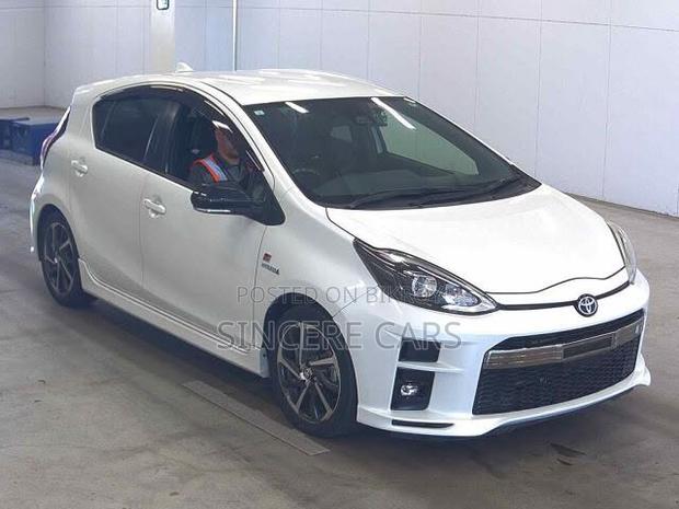 Toyota Aqua 2021 Pearl
