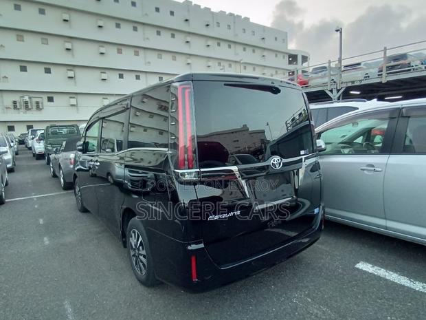 Toyota Esquire 2021 Black