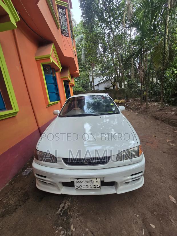Toyota Corolla 1996 Pearl