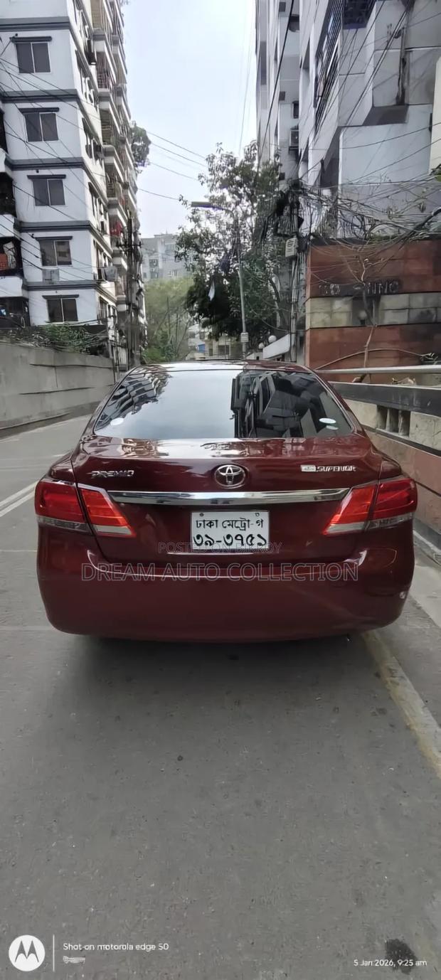 Toyota Premio 2011 Red