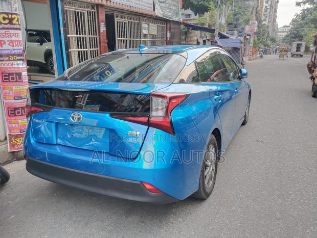 Toyota Prius 2020 Blue