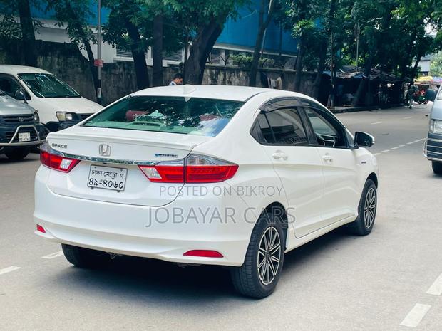 New Honda Grace 2017 Pearl
