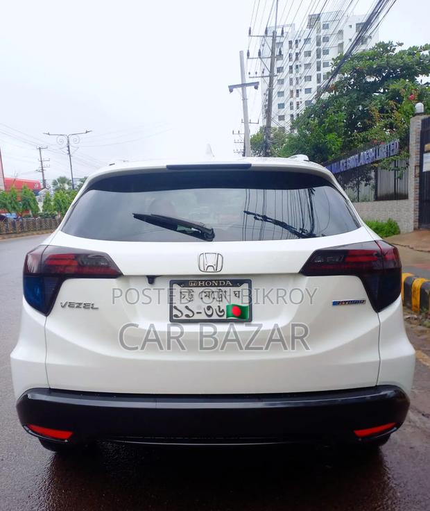 Honda Vezel 1.5 Hybrid 2WD 2014 Pearl