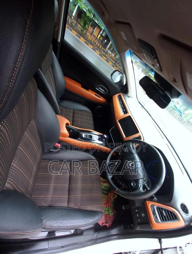 Honda Vezel 1.5 Hybrid 2WD 2014 Pearl