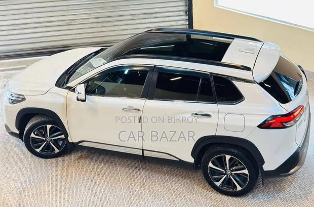 Toyota Corolla Cross 1.8 Hybrid AWD 2021 Off White